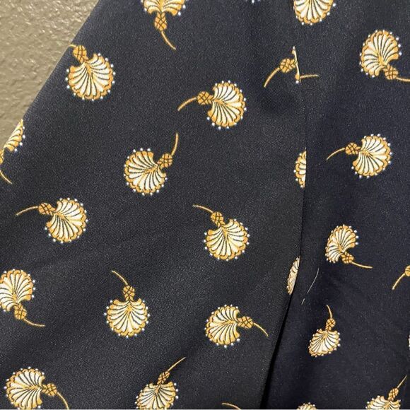 Ann Taylor Printed Blouse - Picture 4 of 10